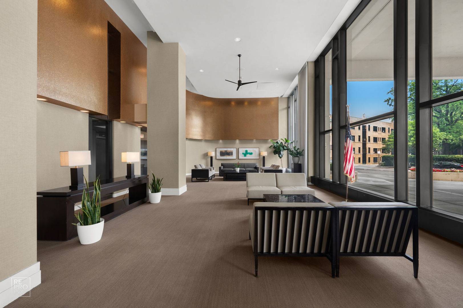3930 N Pine Grove AVE #2903, Chicago, IL 60613