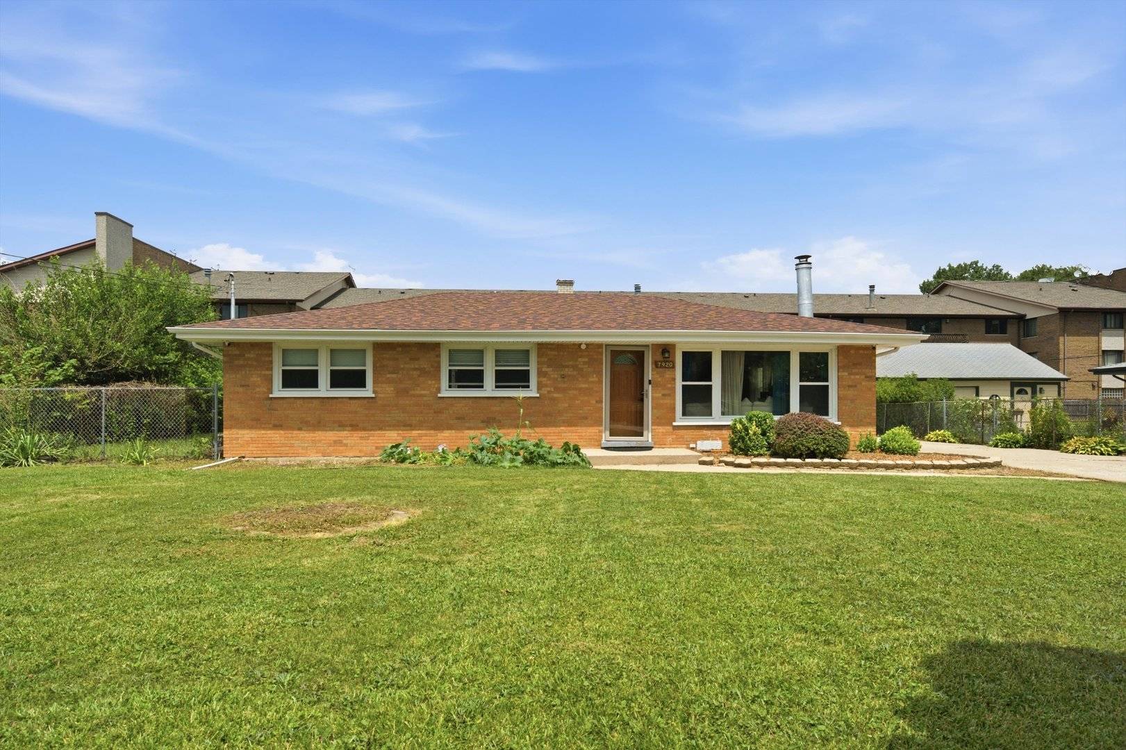 7920 W 91st ST, Hickory Hills, IL 60457
