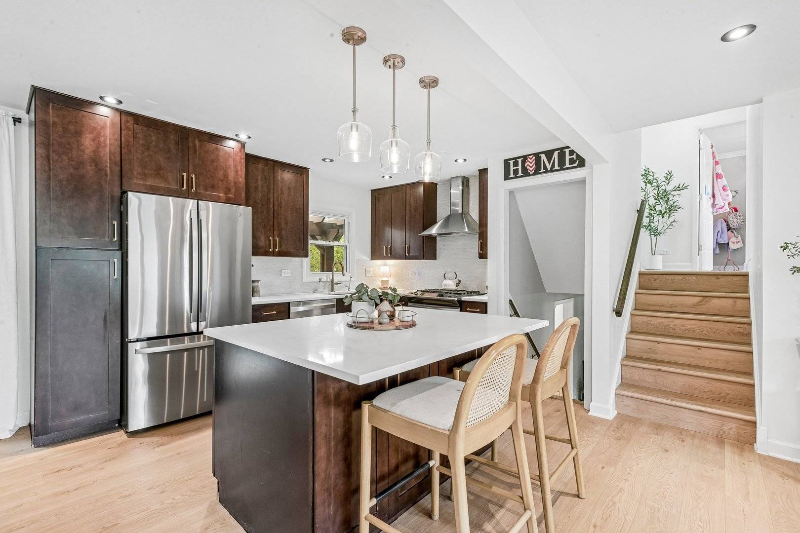 0N210 Prince Crossing RD, West Chicago, IL 60185