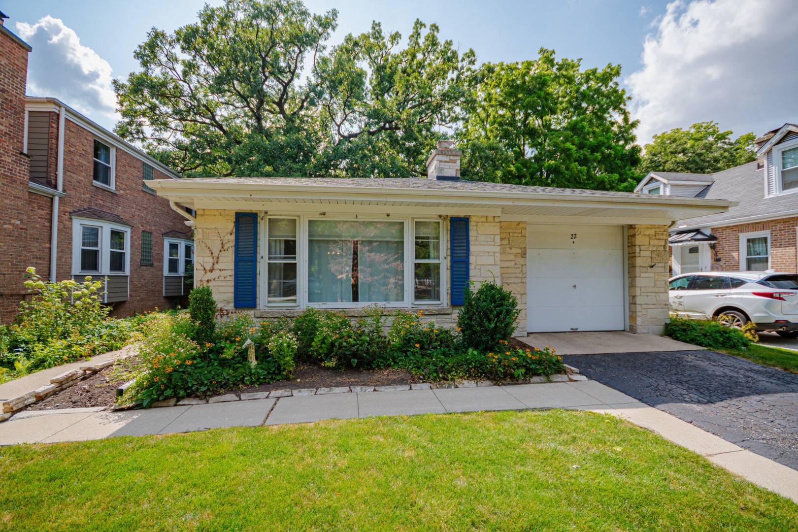 22 GALE AVE, River Forest, IL 60305