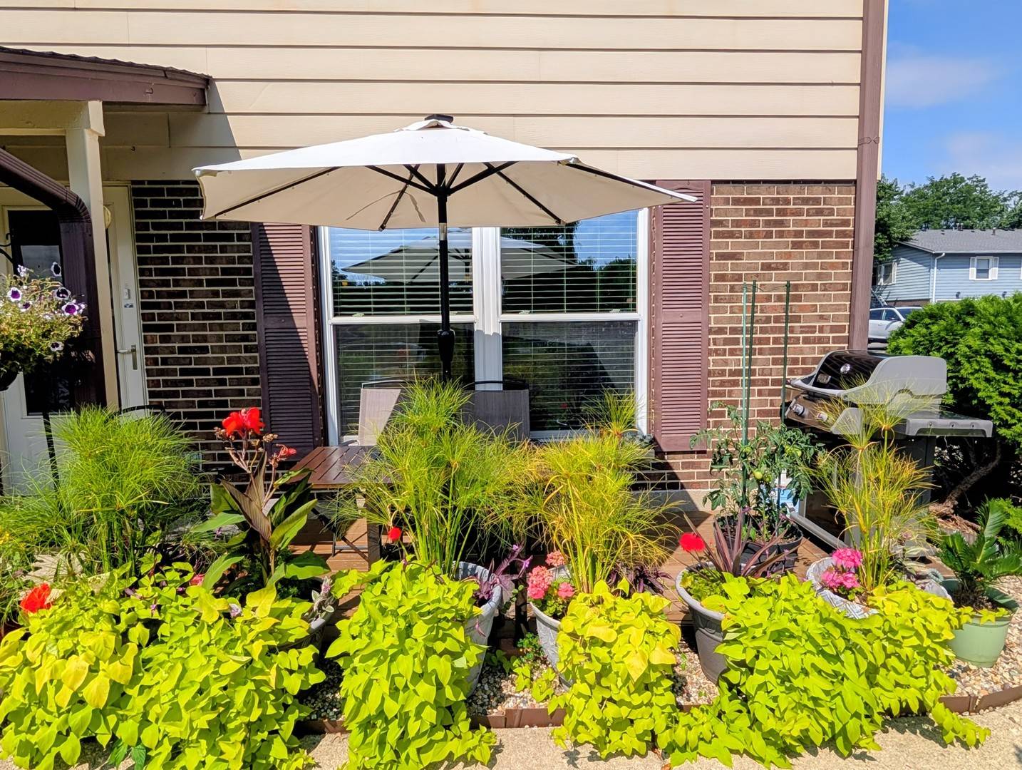 779 Pahl RD #779, Elk Grove Village, IL 60007