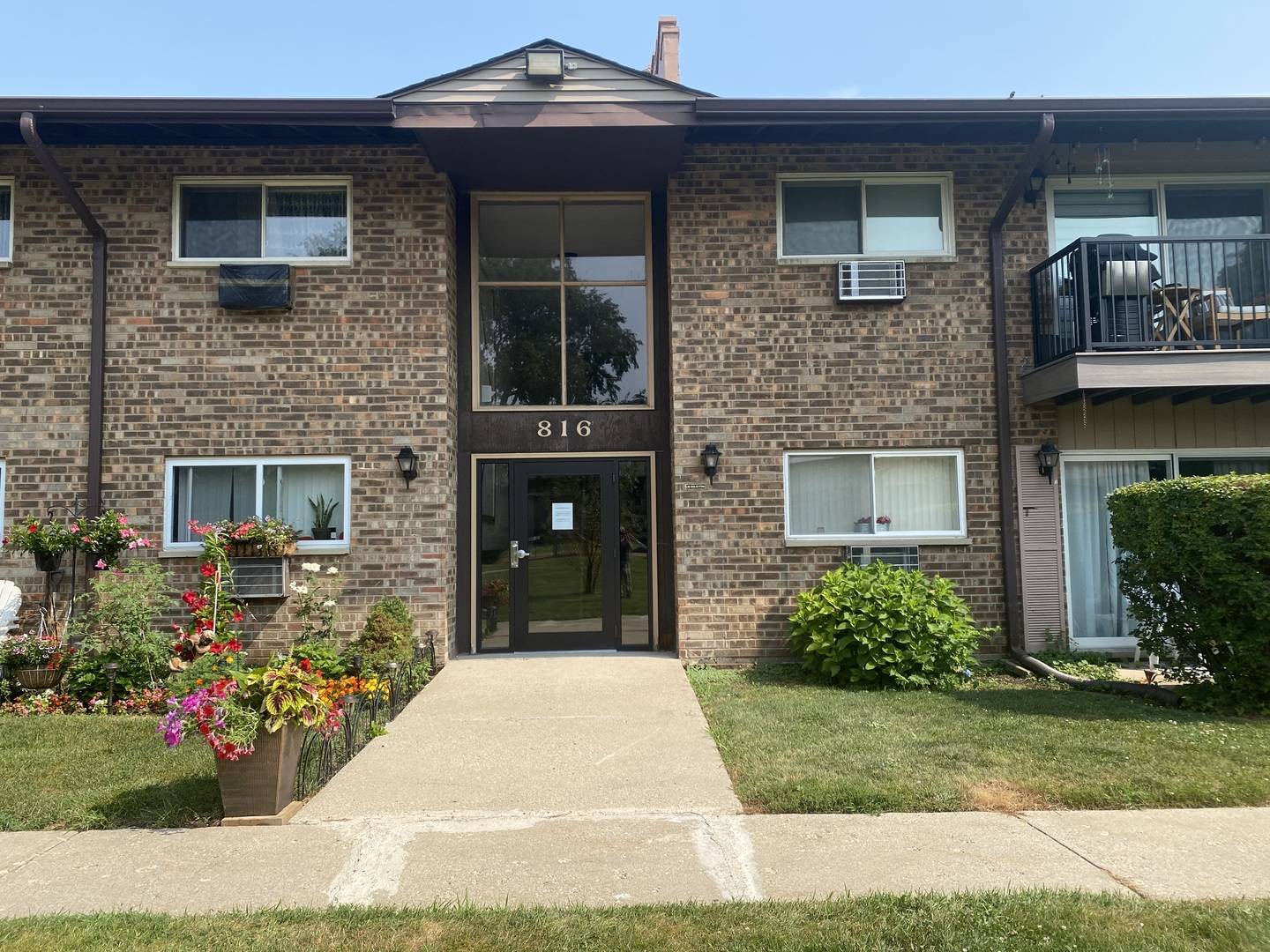 816 E Old Willow RD #209, Prospect Heights, IL 60070