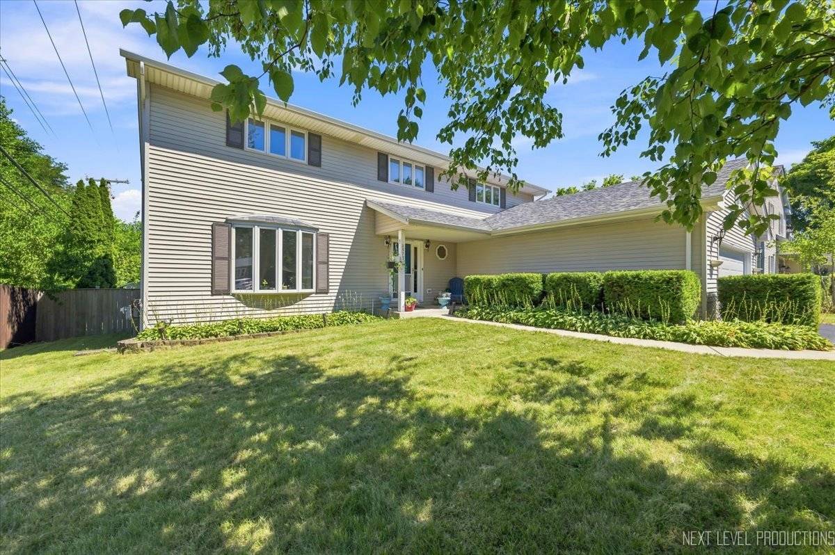 6975 Center AVE, Hanover Park, IL 60133