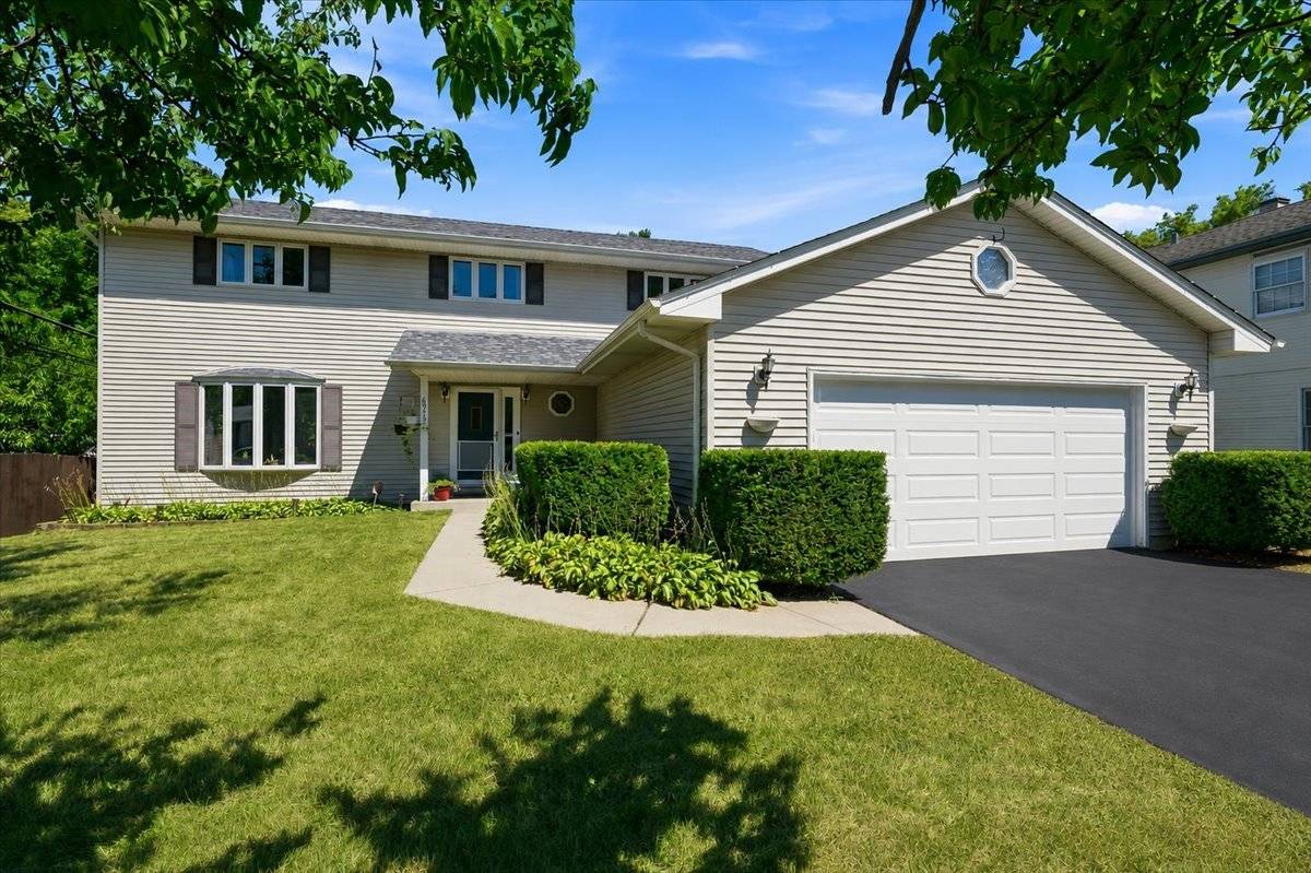 6975 Center AVE, Hanover Park, IL 60133