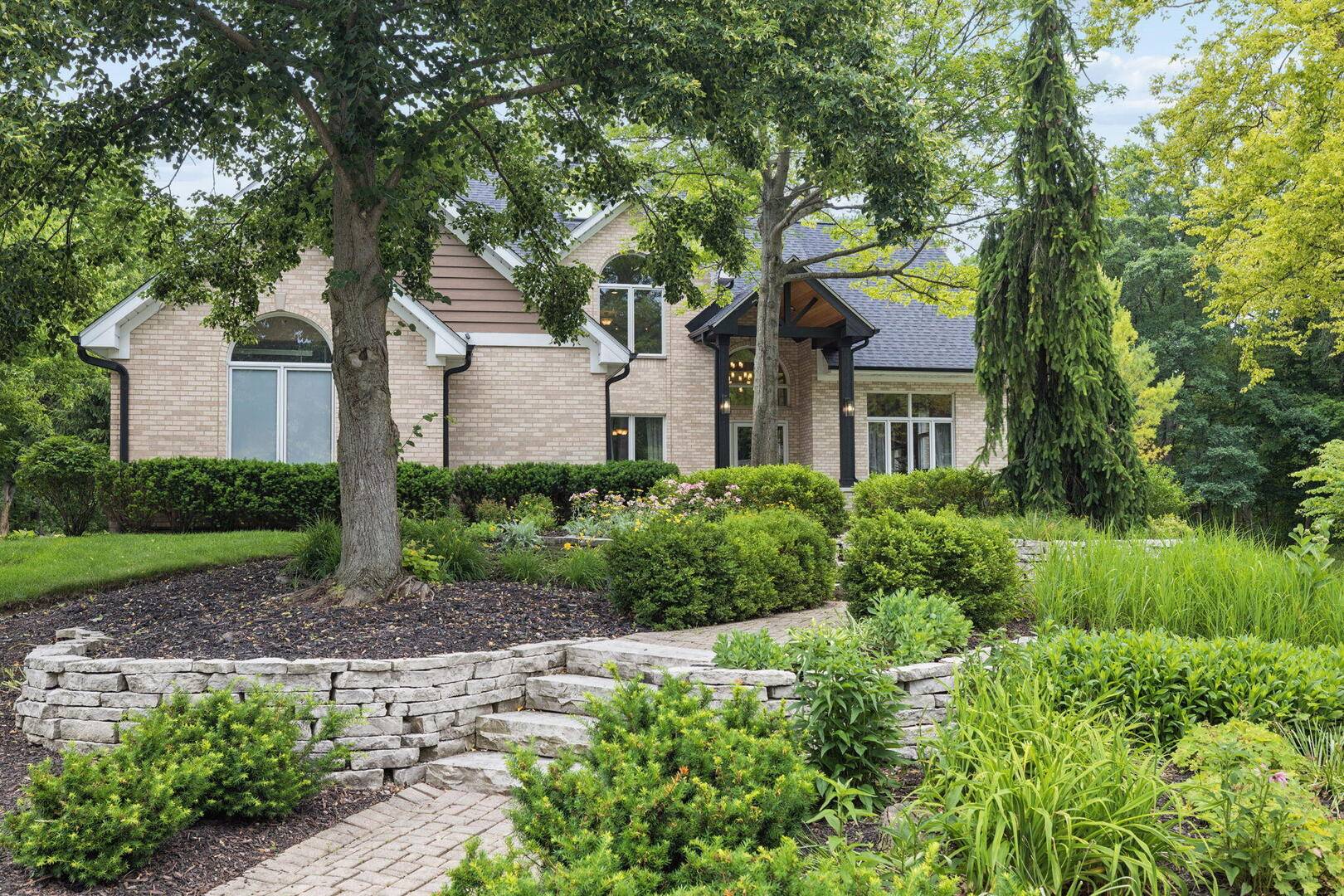 16261 W Ridgewood DR, Homer Glen, IL 60491
