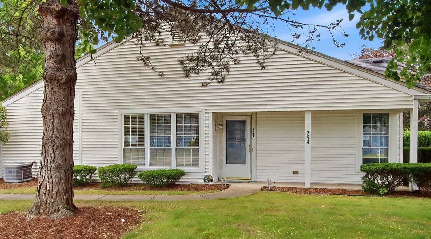 7214 Wheaton LN #347, Fox Lake, IL 60020