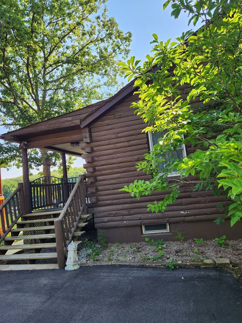 24 Magnolia DR, Putnam, IL 61560
