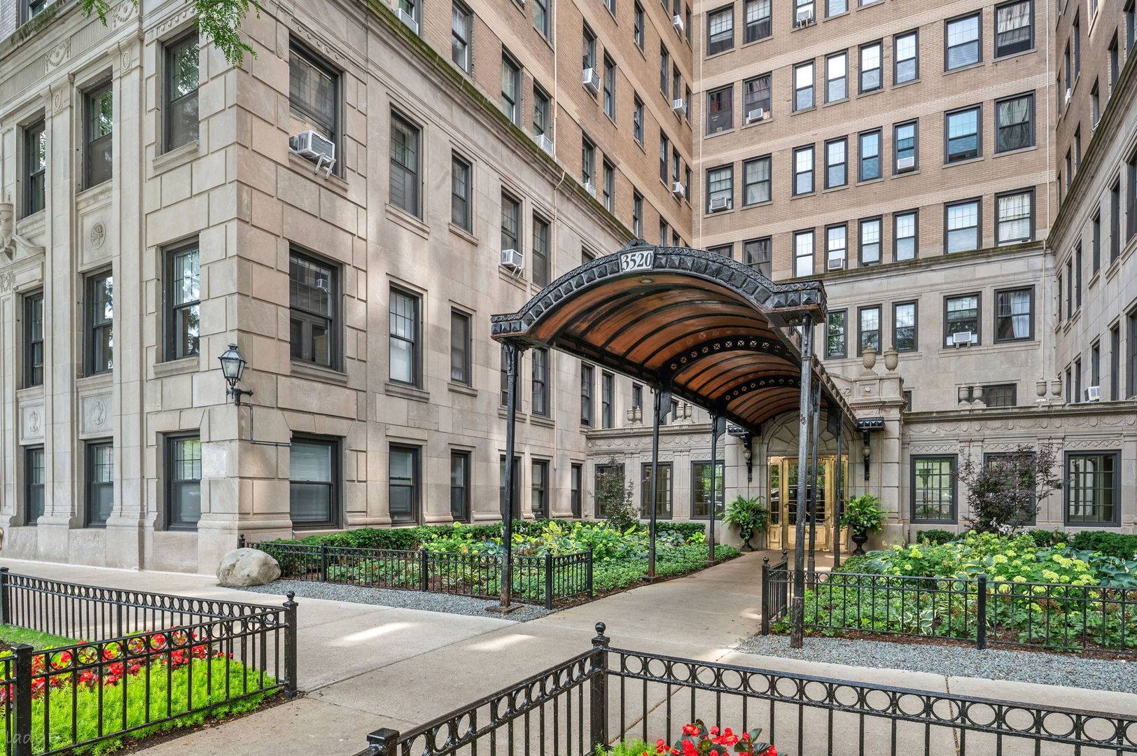 3520 N Lake Shore DR #3P, Chicago, IL 60657