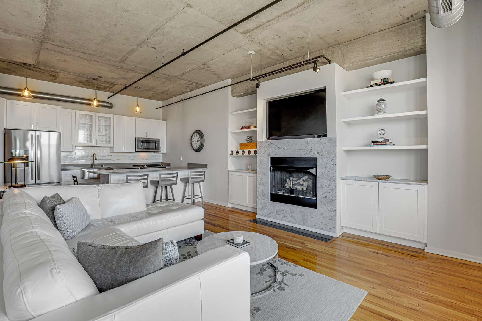 6 S Laflin ST #801, Chicago, IL 60607