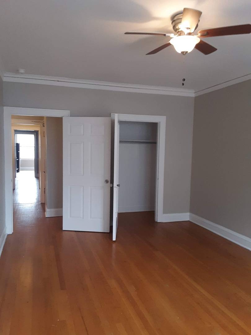 230 Elmwood AVE #3S, Evanston, IL 60202