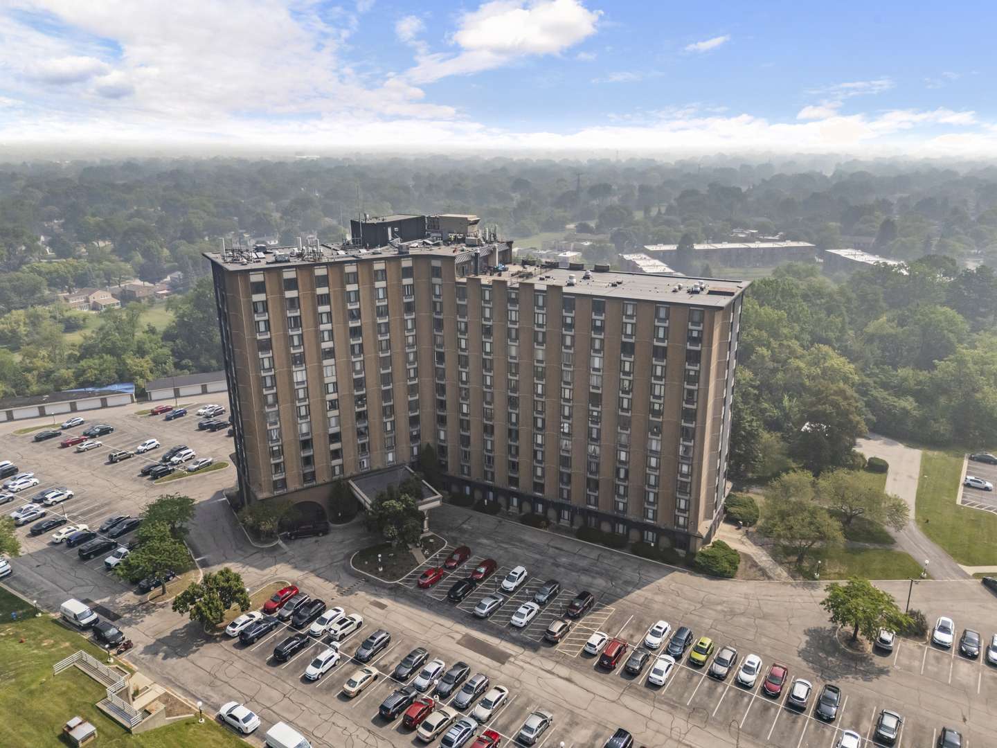 1 Renaissance PL #1PH, Palatine, IL 60067
