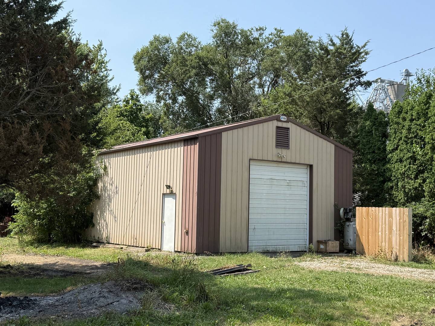 3057 CR 950 E, Dewey, IL 61840