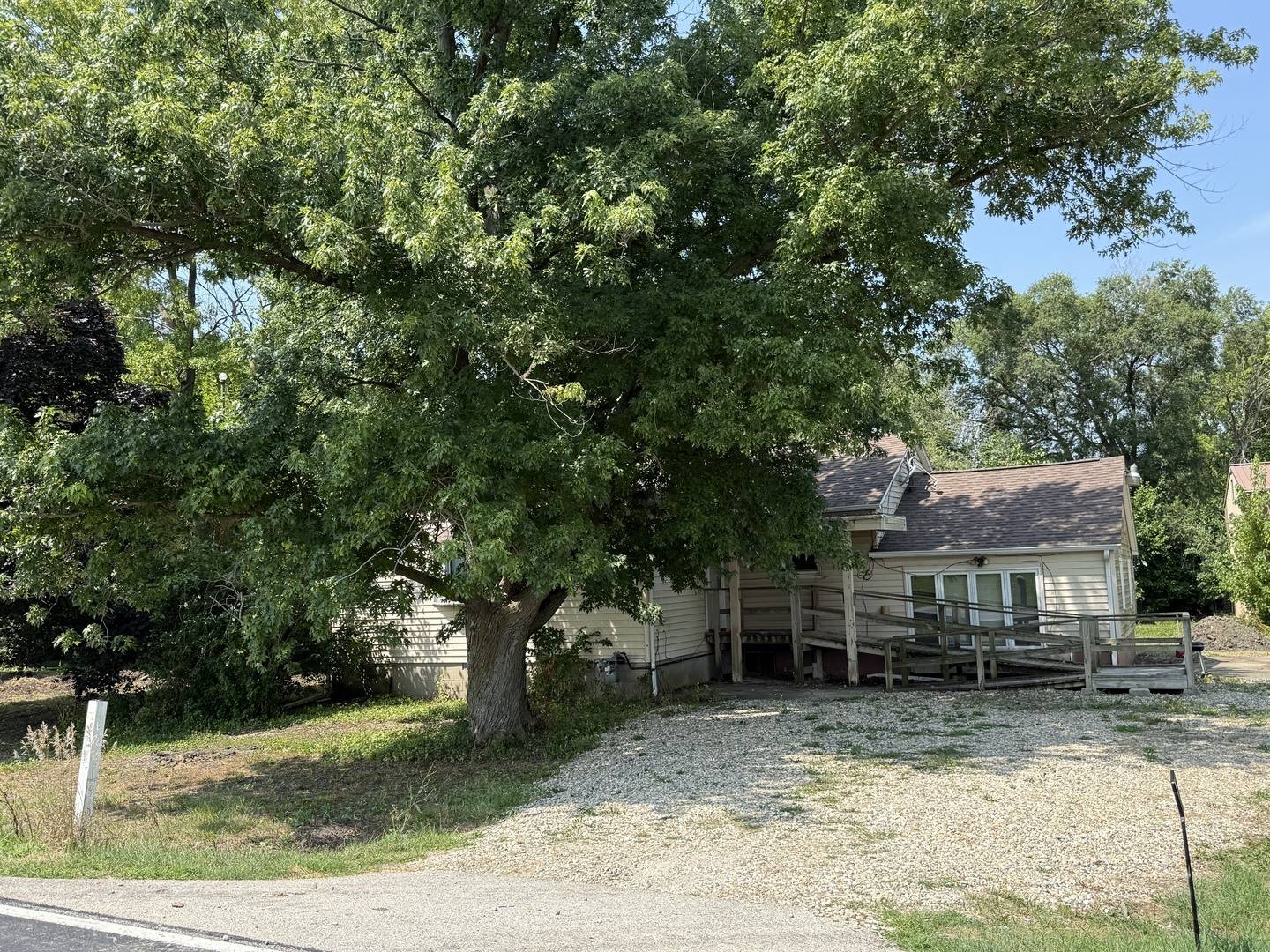 3057 CR 950 E, Dewey, IL 61840
