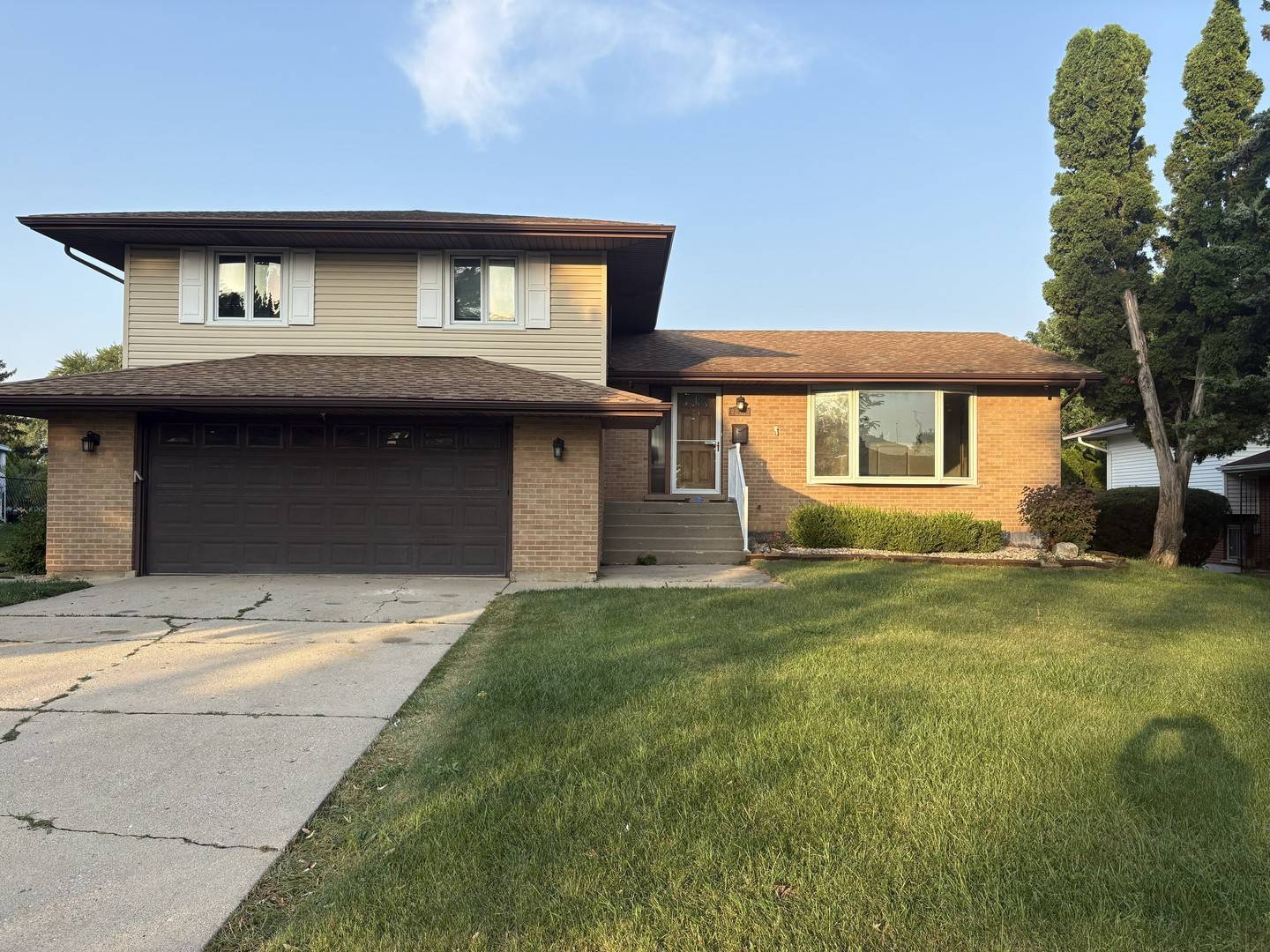 4602 Magnolia DR, Rolling Meadows, IL 60008