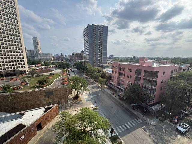 5415 N Sheridan RD #812, Chicago, IL 60640