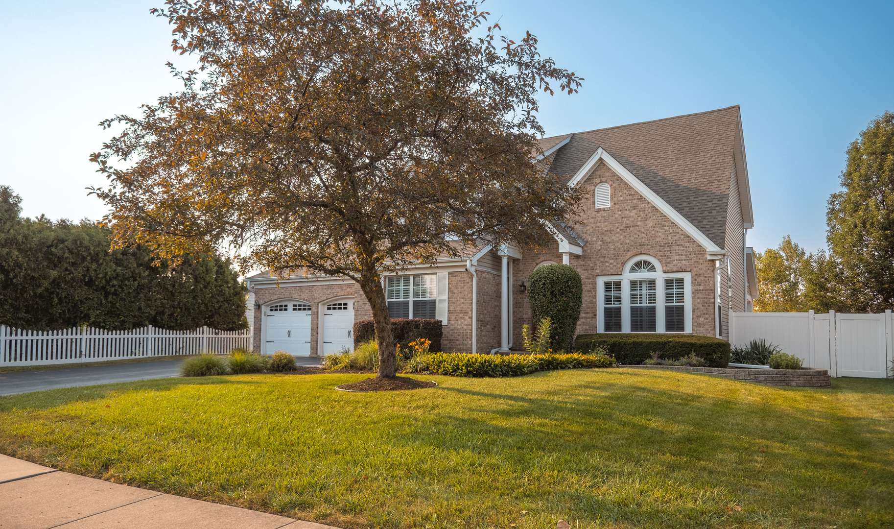 604 Foster AVE, Bartlett, IL 60103