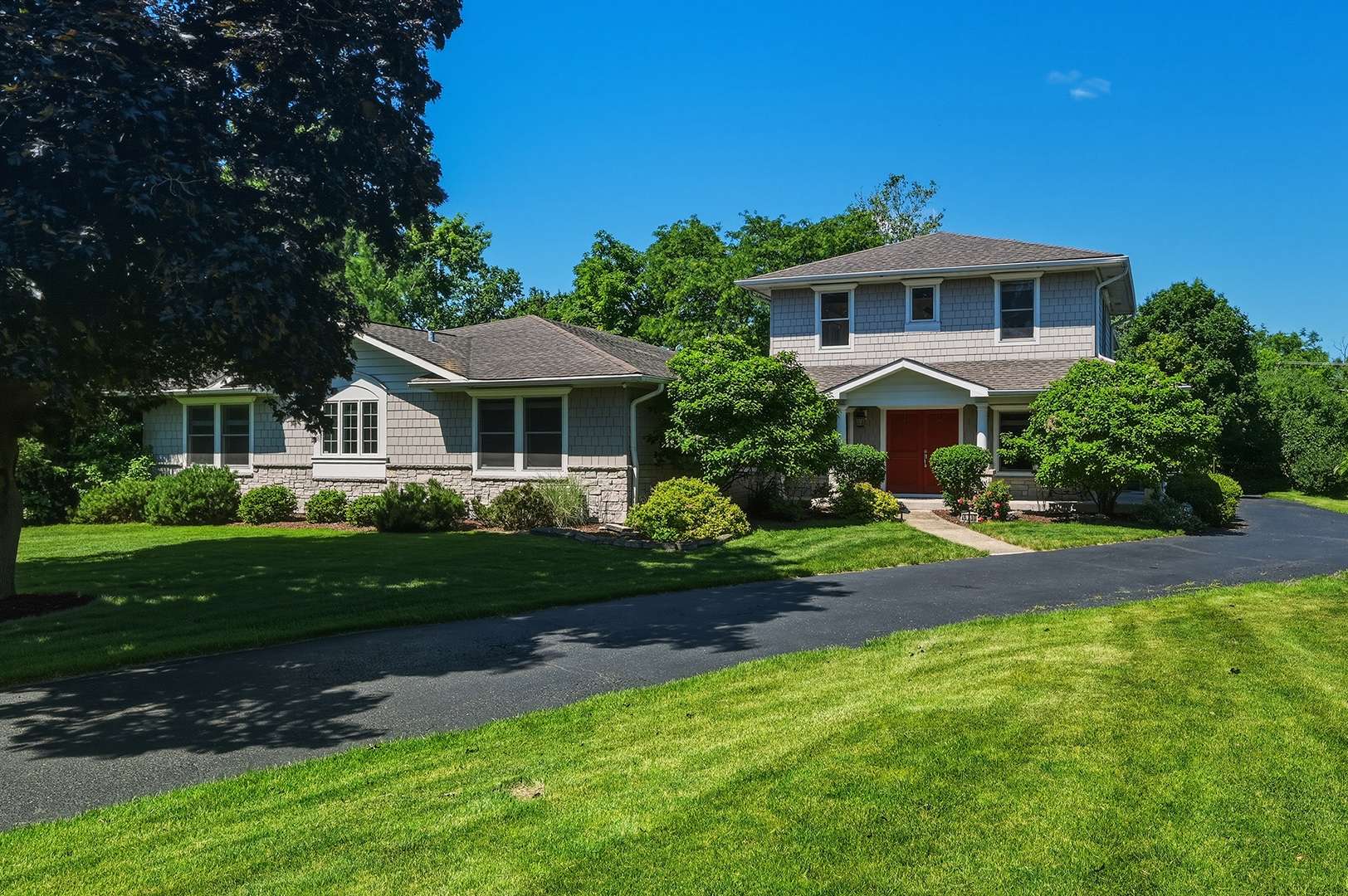 6730 S Madison ST, Willowbrook, IL 60527