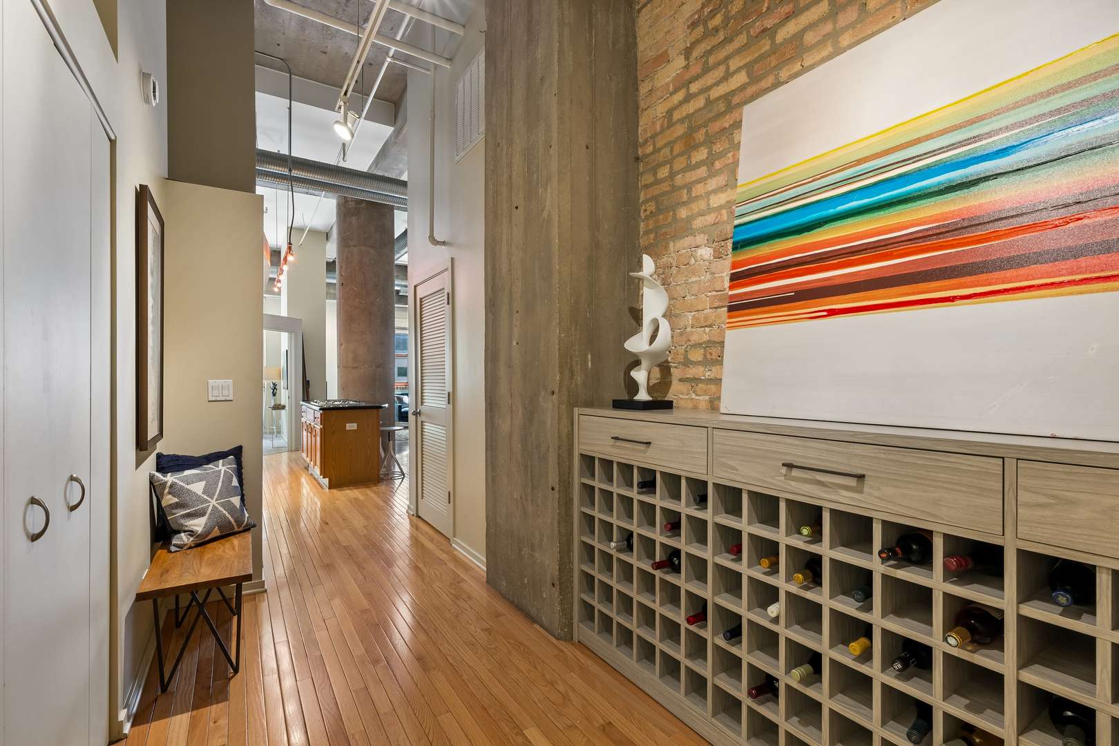 360 W Illinois ST #1F, Chicago, IL 60654