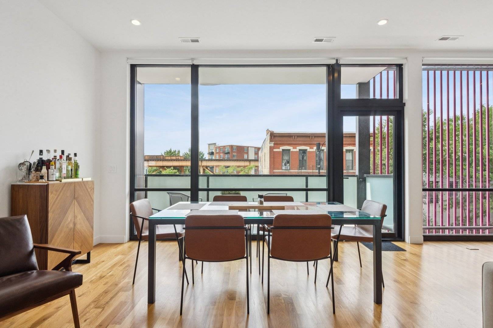 1827 N Milwaukee AVE #301, Chicago, IL 60647