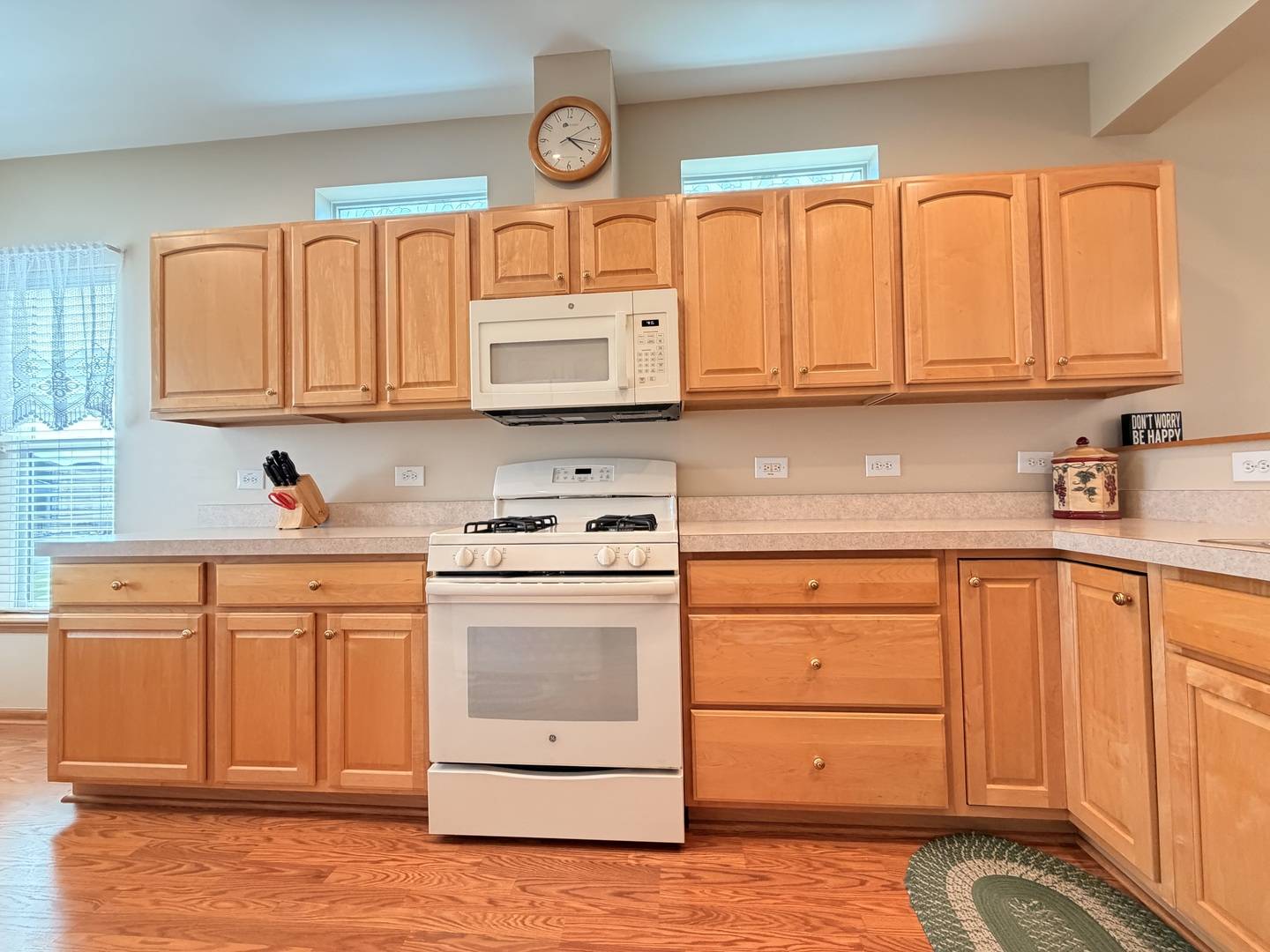 2 Suffolk WAY, Grayslake, IL 60030