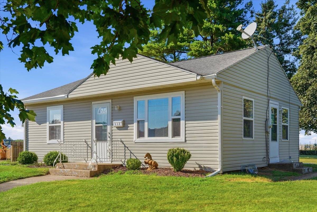 312 Hill ST, Mount Morris, IL 61054
