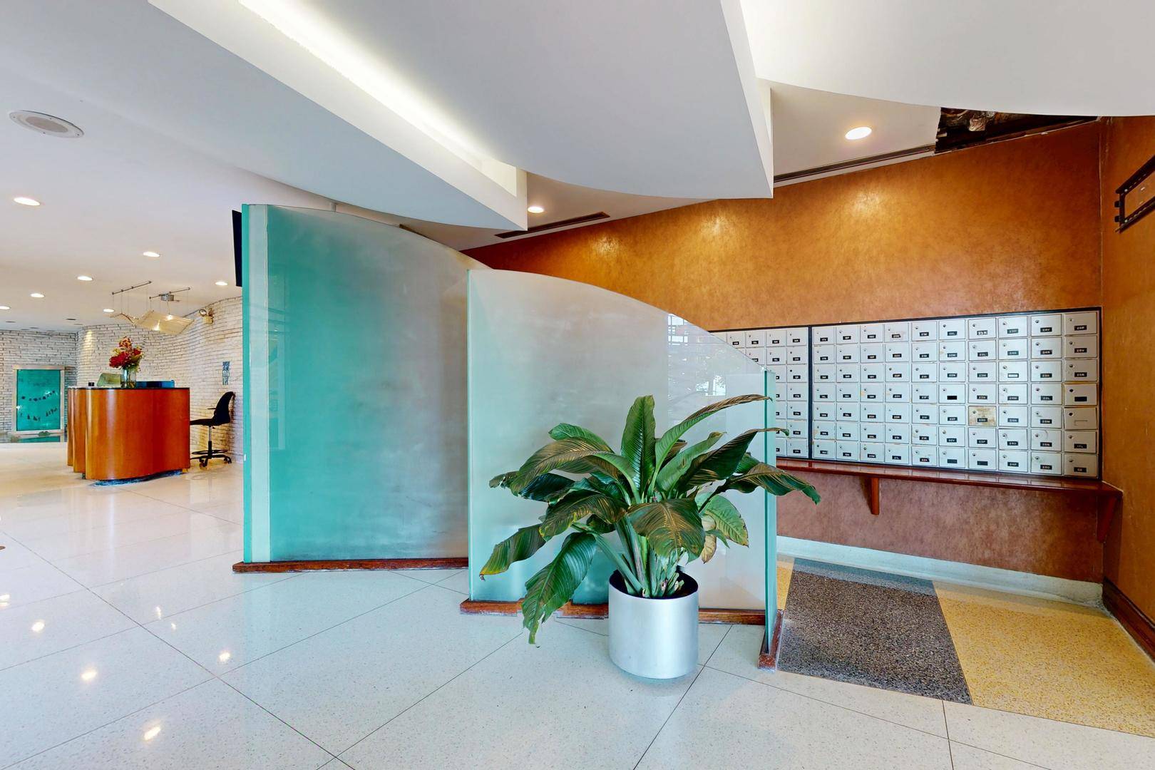 6301 N Sheridan RD #18E, Chicago, IL 60660