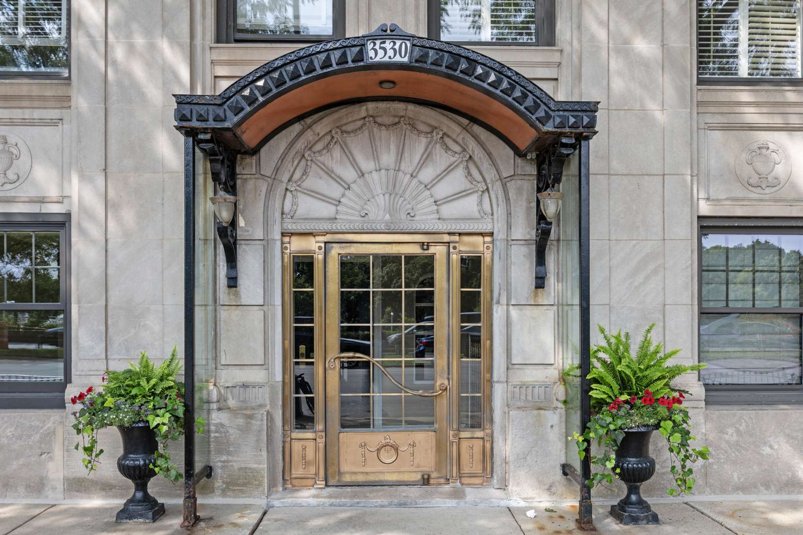 3530 N Lake Shore DR #7B, Chicago, IL 60657