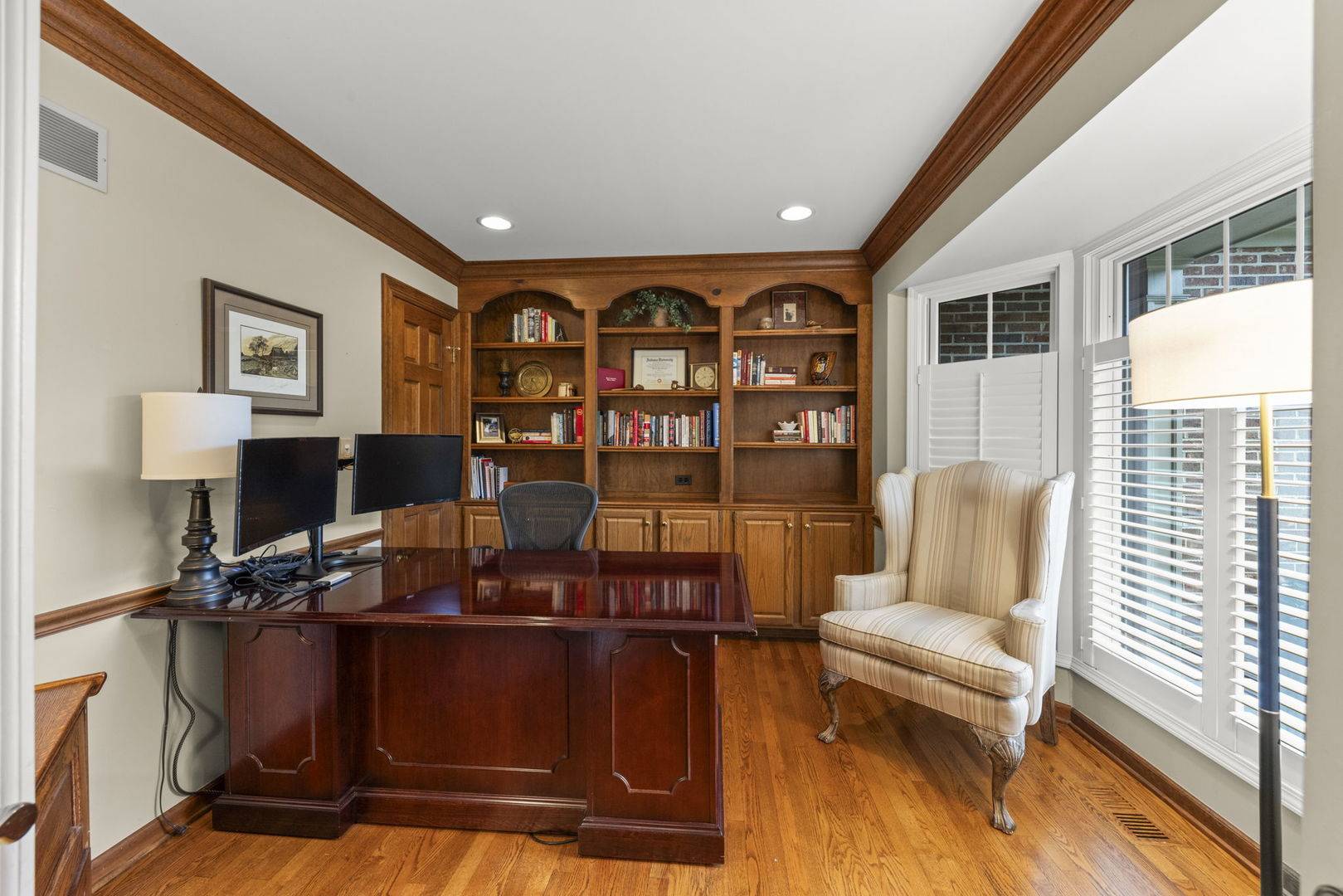 26W445 Churchill RD, Winfield, IL 60190