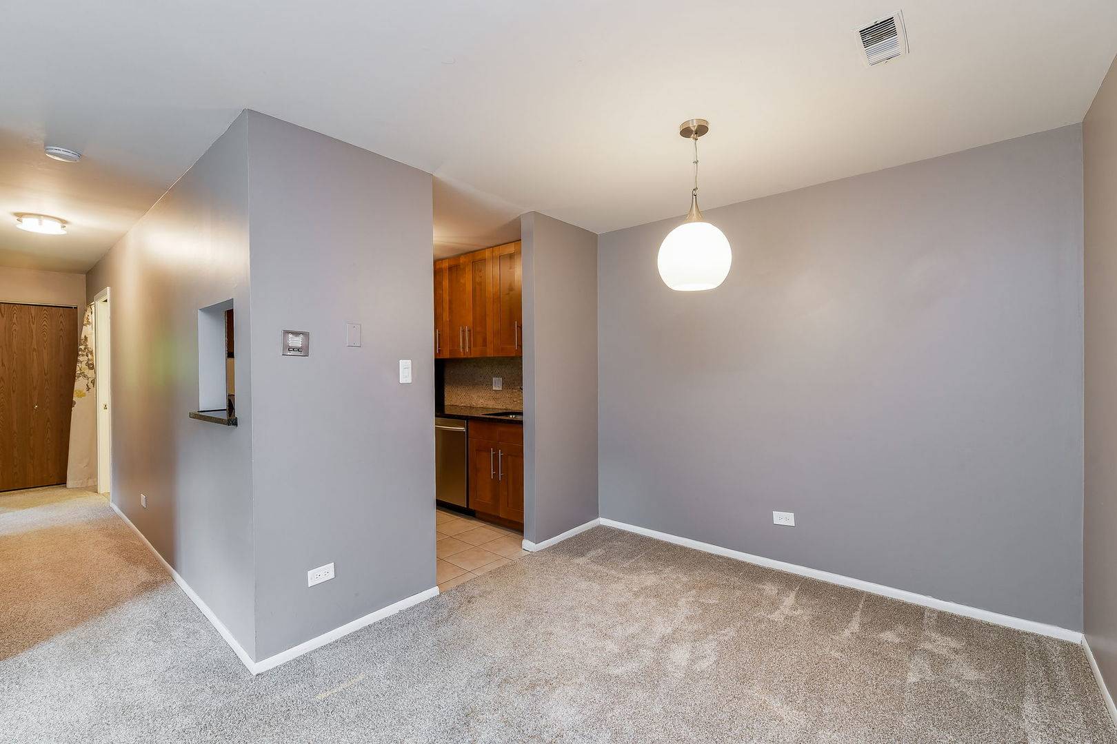 1464 Stonebridge CIR #E3, Wheaton, IL 60189