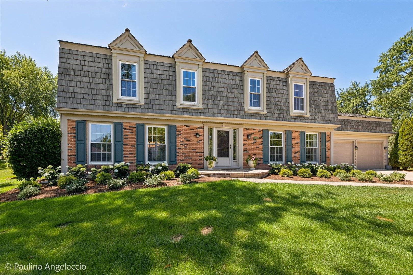 490 Red Barn LN, Barrington, IL 60010