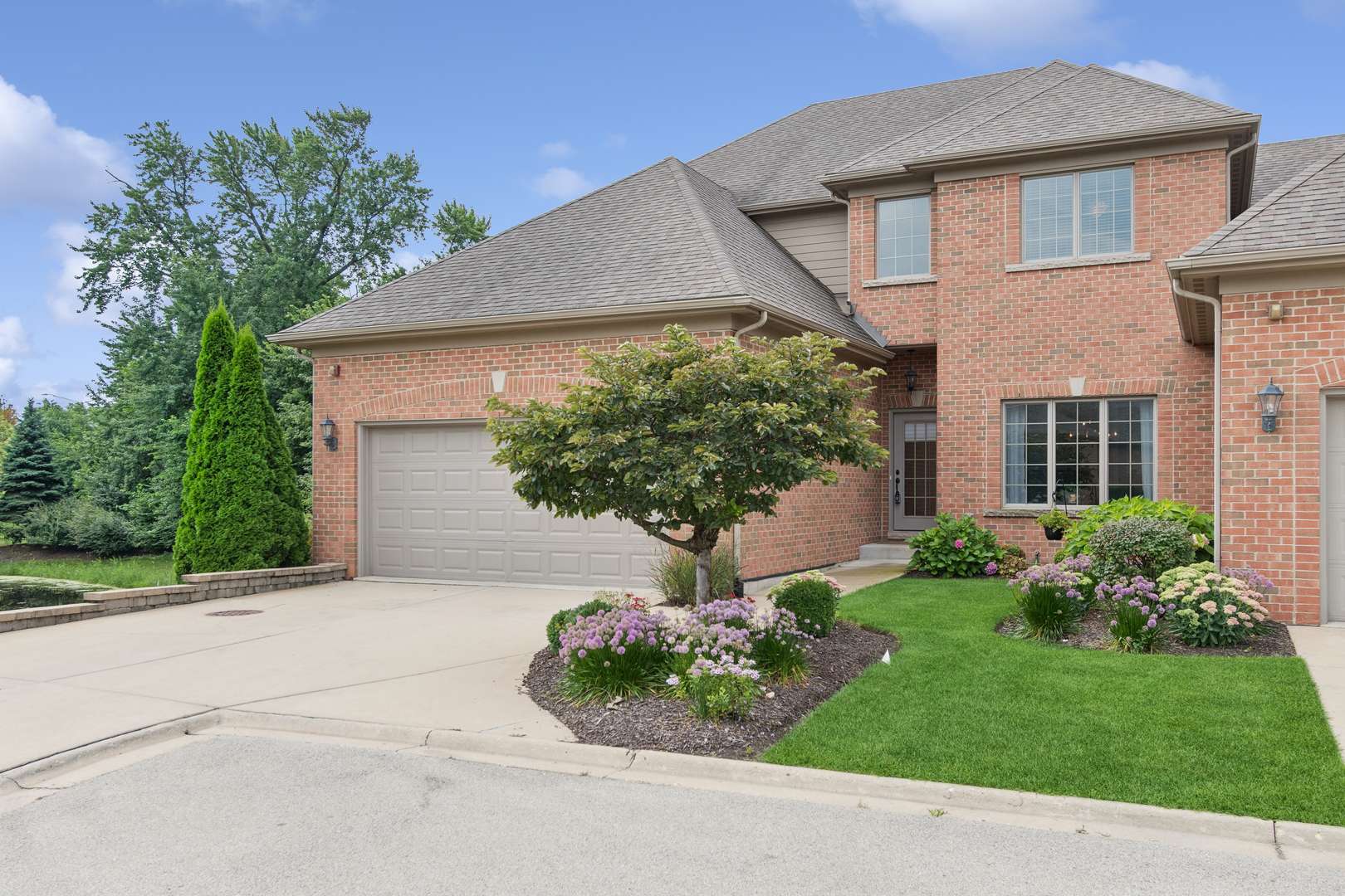 4037 Ashwood Park CT, Naperville, IL 60564