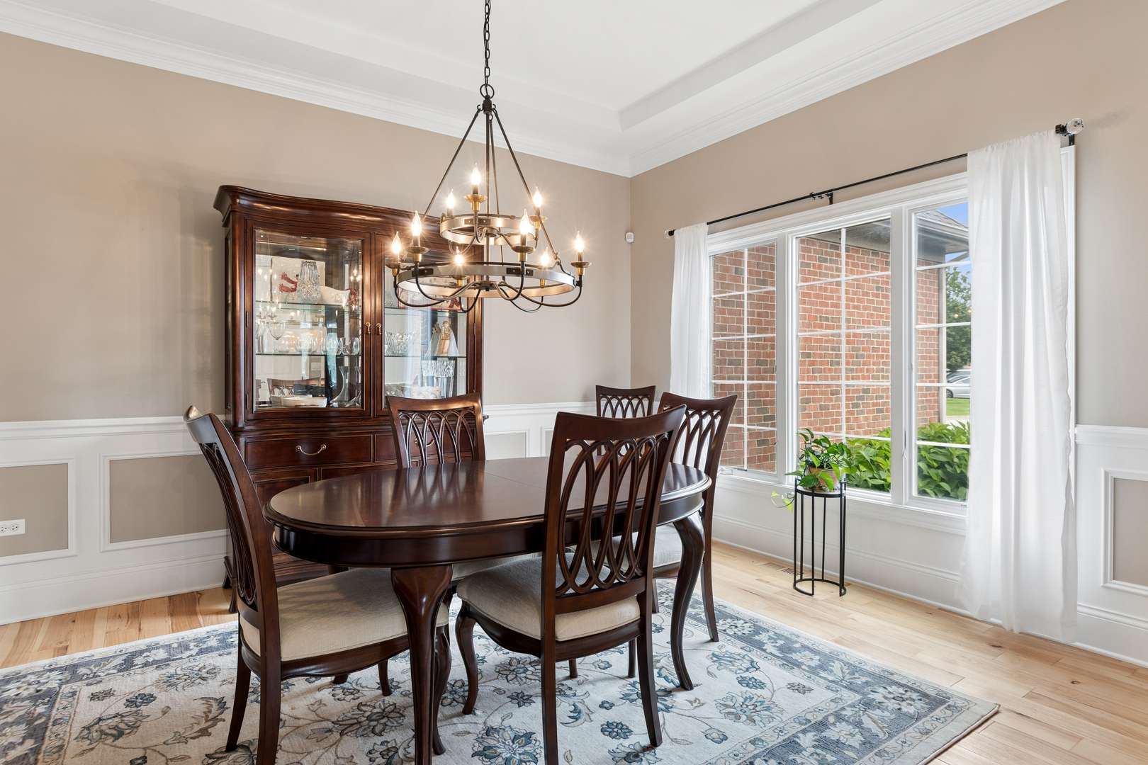 4037 Ashwood Park CT, Naperville, IL 60564