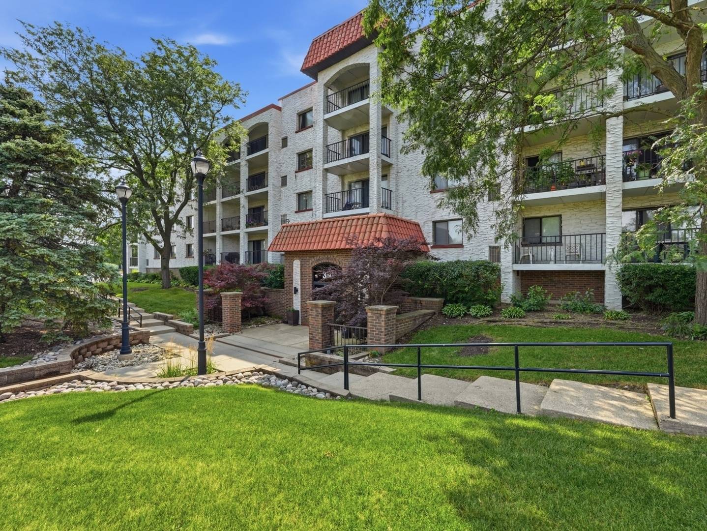 350 Plum Creek DR #308, Wheeling, IL 60090