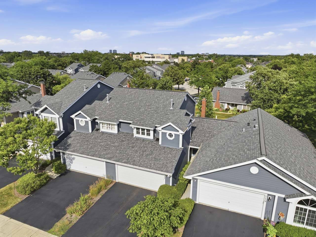 117 Sumac LN, Schaumburg, IL 60193