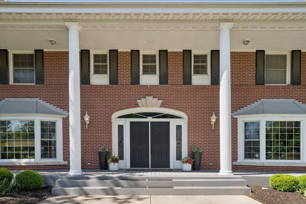 1819 Cornell RD, Flossmoor, IL 60422