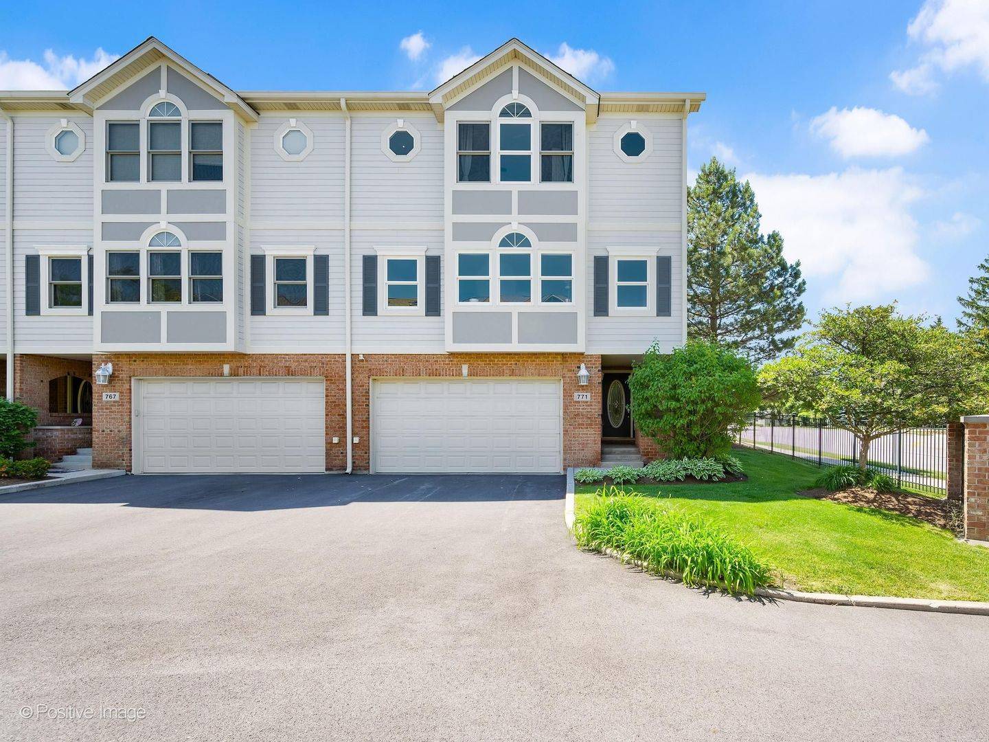 771 W Kristen CT, Palatine, IL 60067