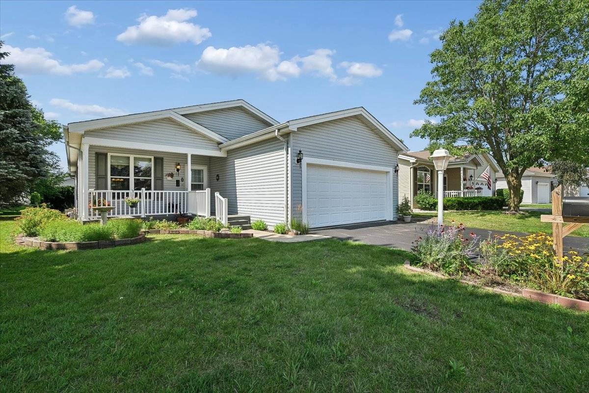 3209 Harness LN, Grayslake, IL 60030