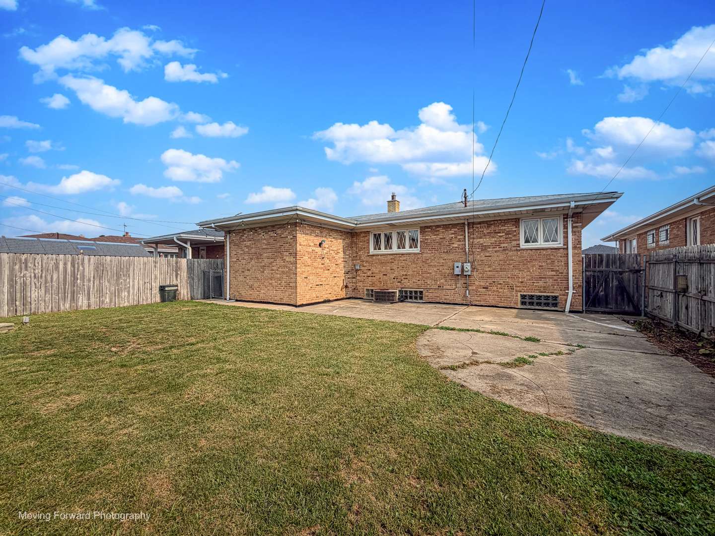 8517 W CARMEN AVE, Chicago, IL 60656