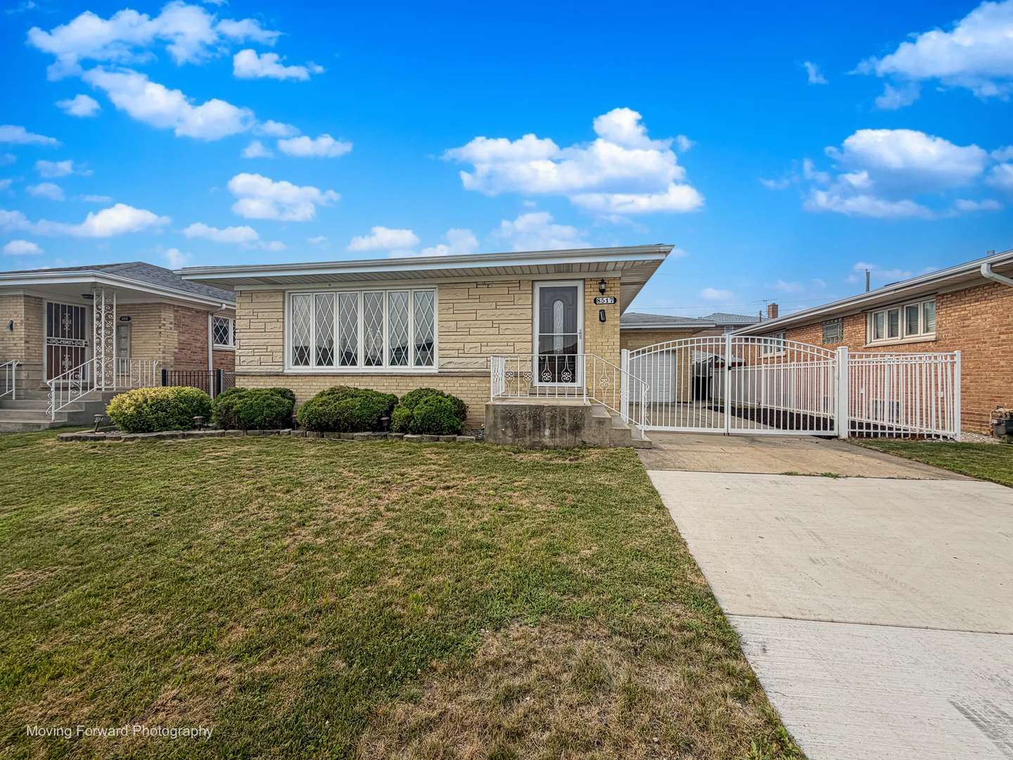 8517 W CARMEN AVE, Chicago, IL 60656