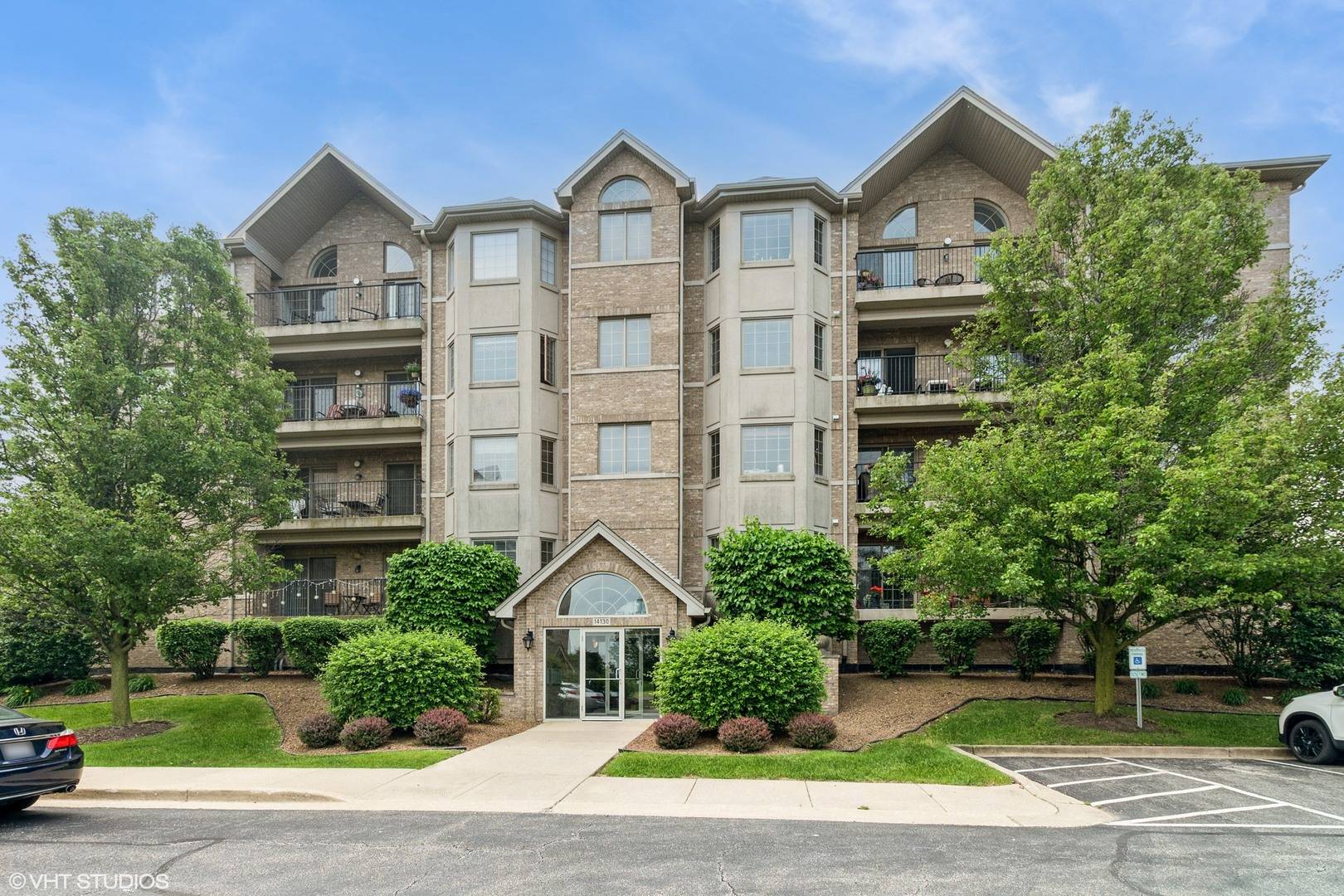 14130 Sheffield DR #202, Homer Glen, IL 60491