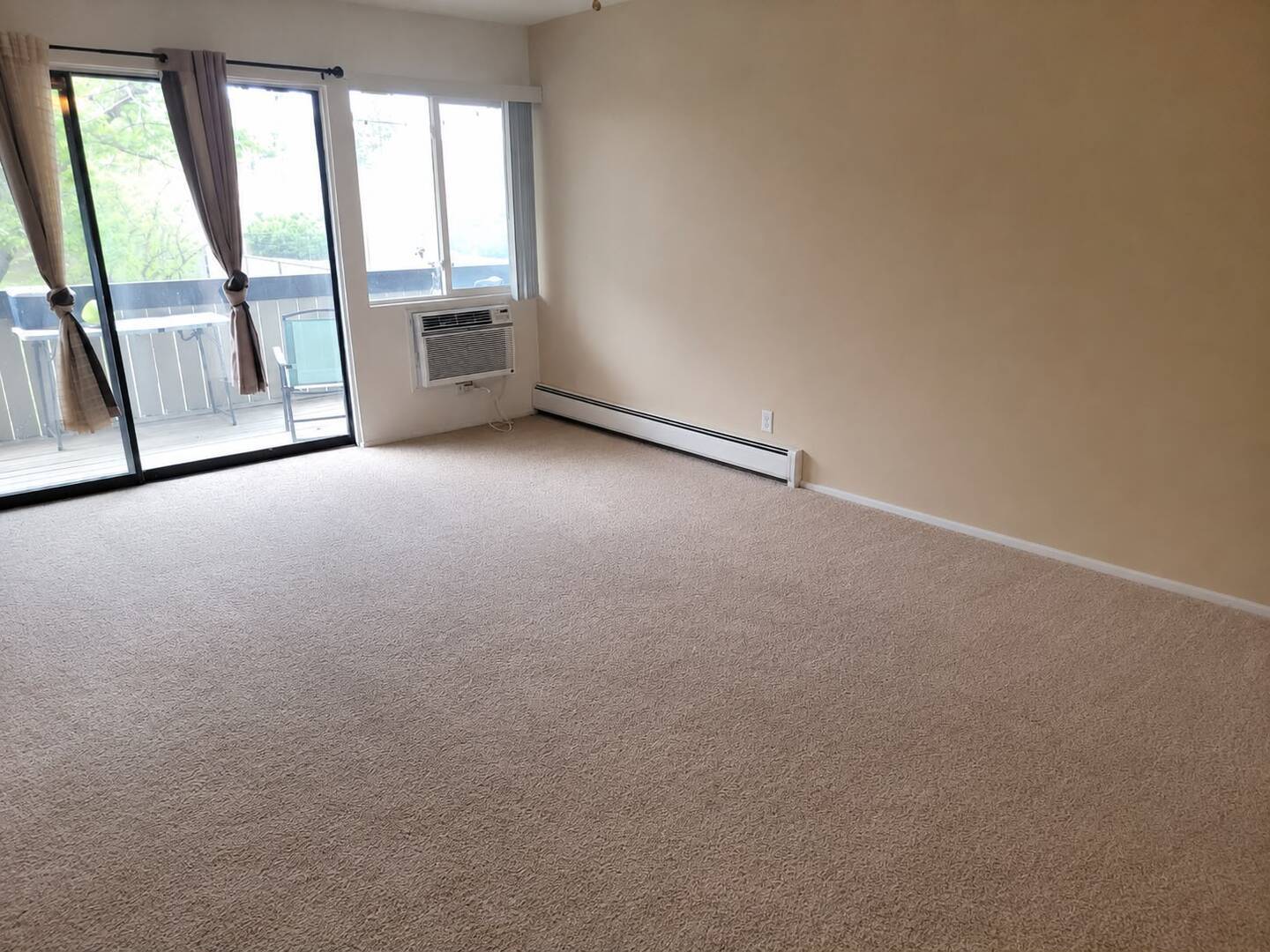 1810 Hemlock PL #204, Schaumburg, IL 60173