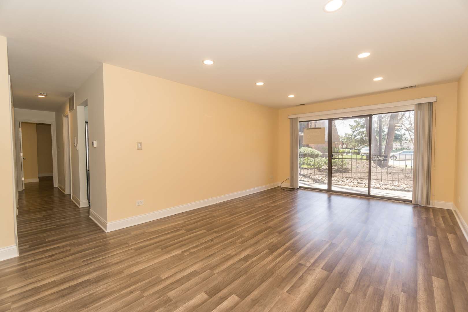 250 Old Oak DR #172, Buffalo Grove, IL 60089