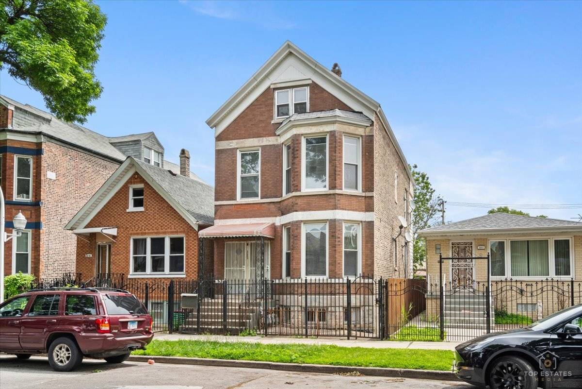 3645 S Wood ST, Chicago, IL 60609