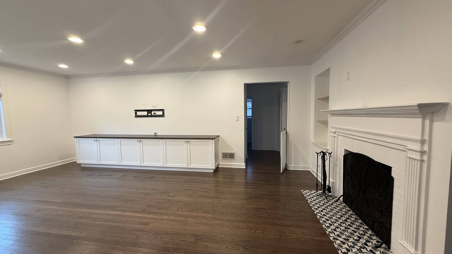 850 Kenton RD, Deerfield, IL 60015