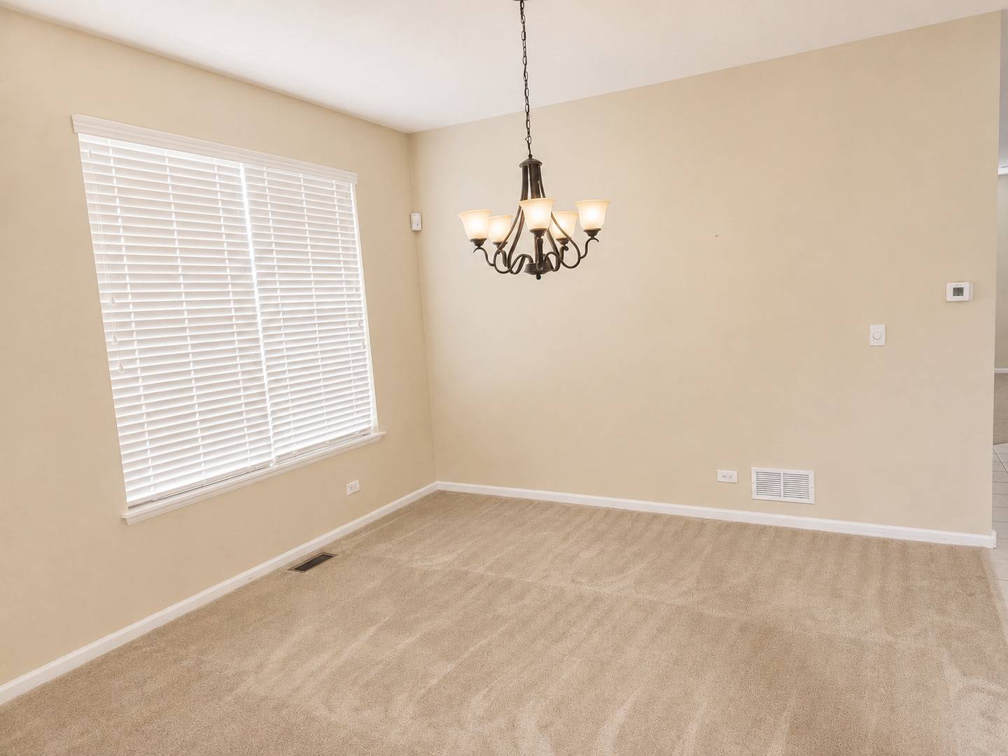 388 Toccoa LN, Volo, IL 60073