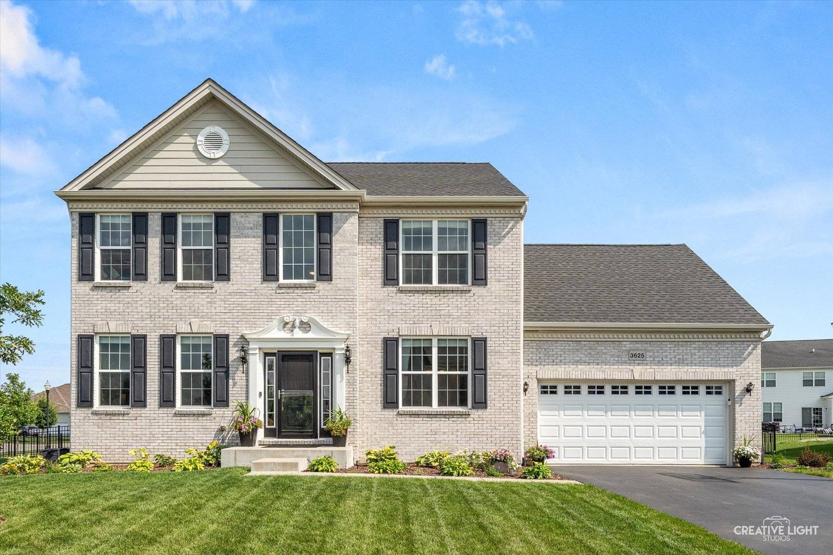 3625 Congressional Pkwy, Elgin, IL 60124