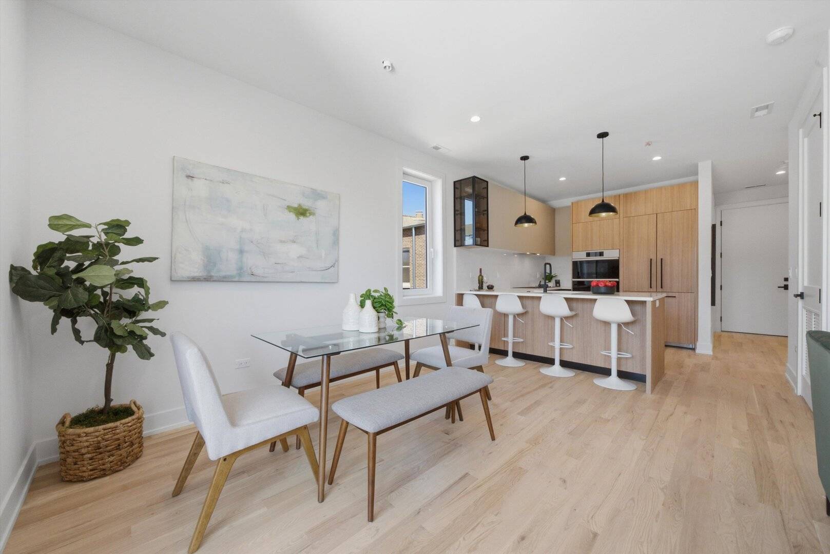 5428 N Winthrop AVE #403, Chicago, IL 60640