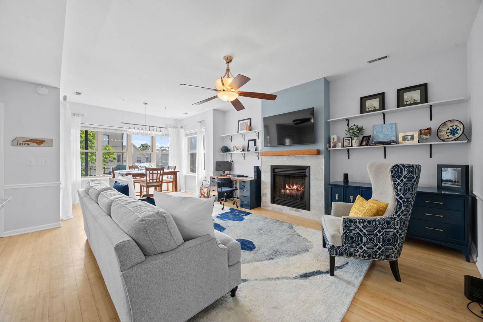 4405 S Lake Park AVE #2, Chicago, IL 60653
