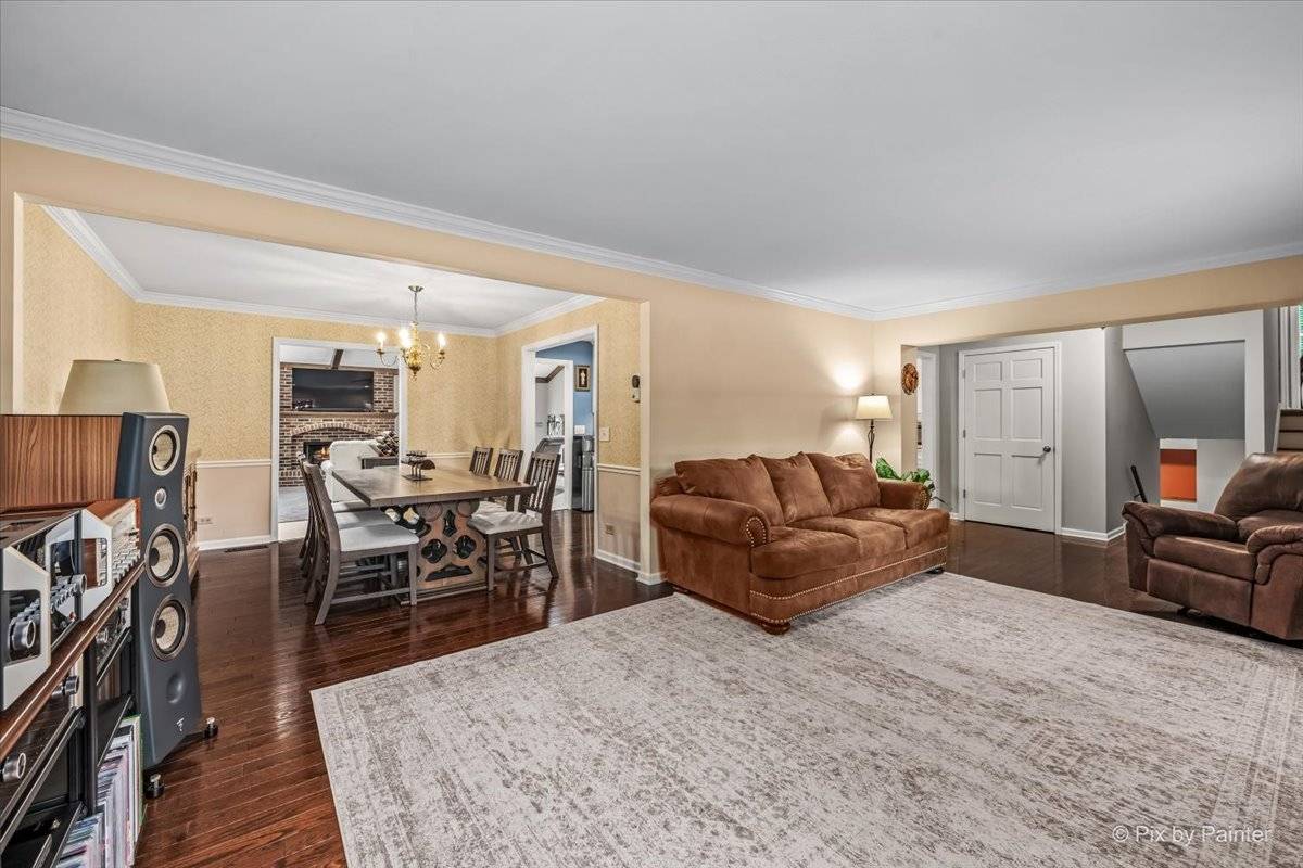 26W380 Blair ST, Winfield, IL 60190