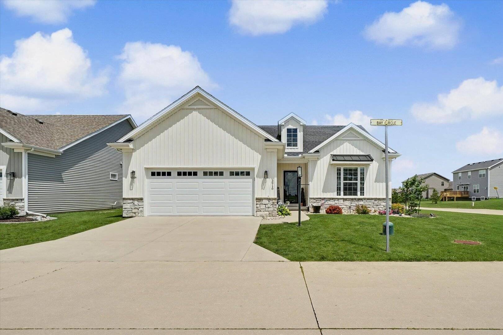 3916 Bay CIR #3916, Champaign, IL 61822